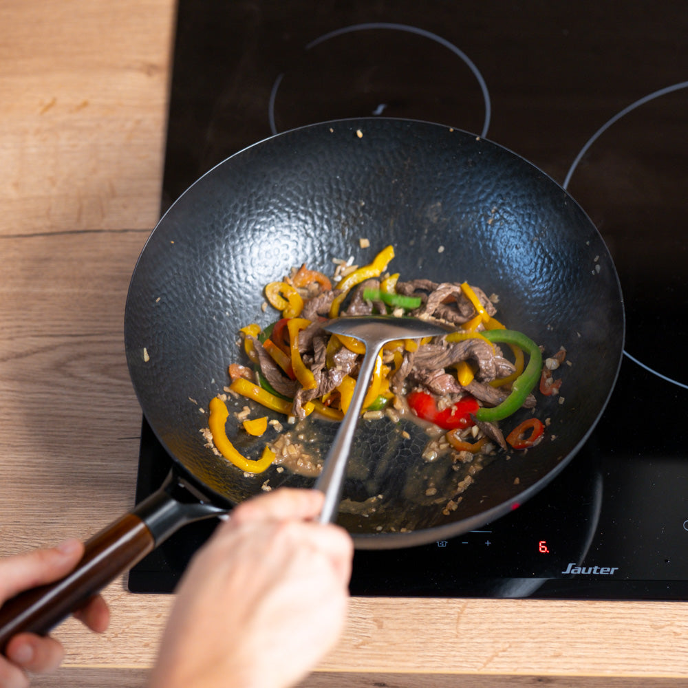 Wok Traditionnel en Acier Carbone – Le Secret du Wok Hei | Compatible Induction