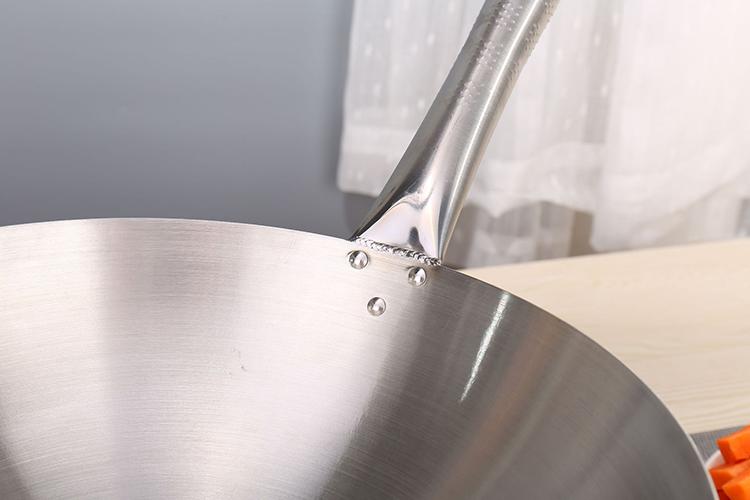 Le Asama Wok Argenté